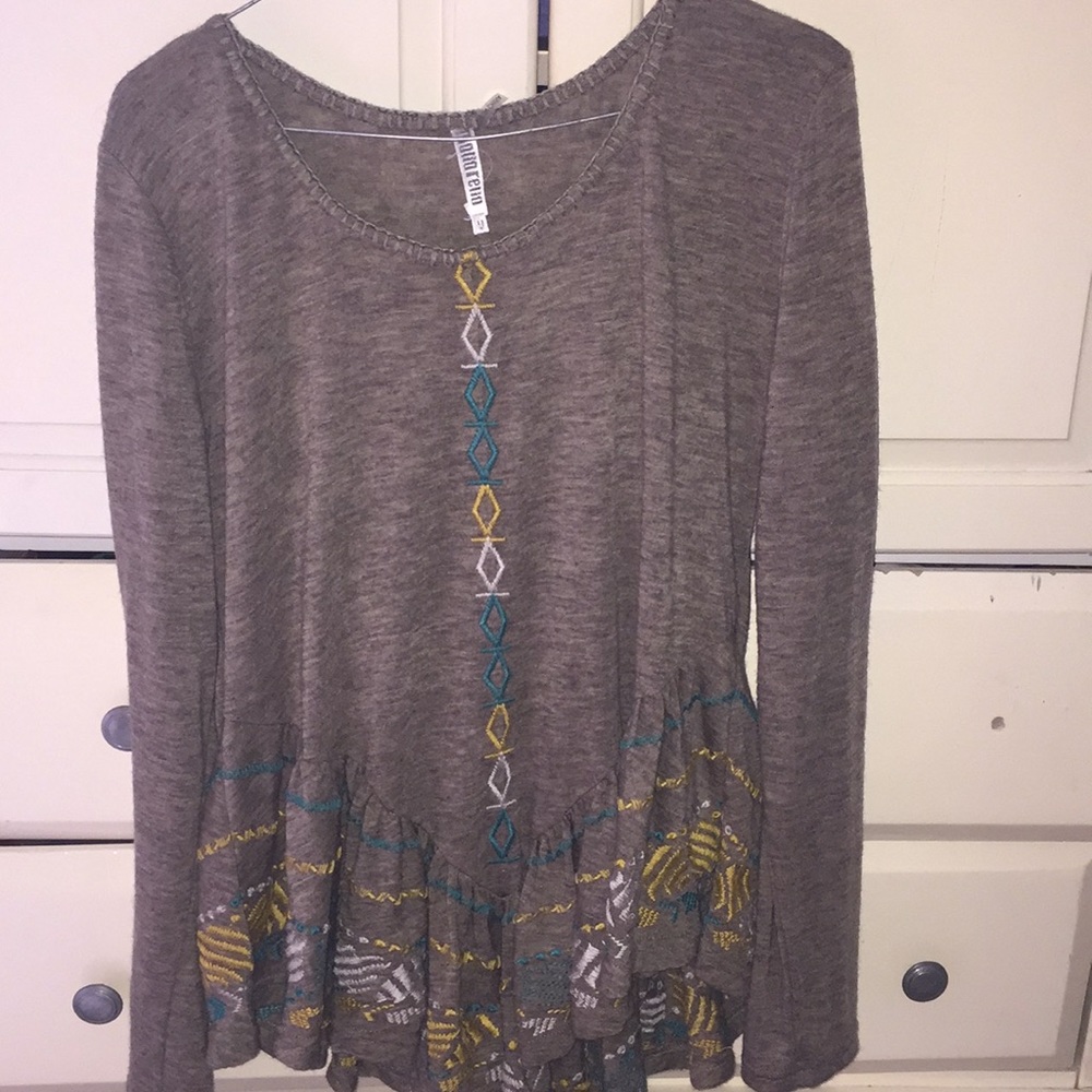 Long sleeve boutique top